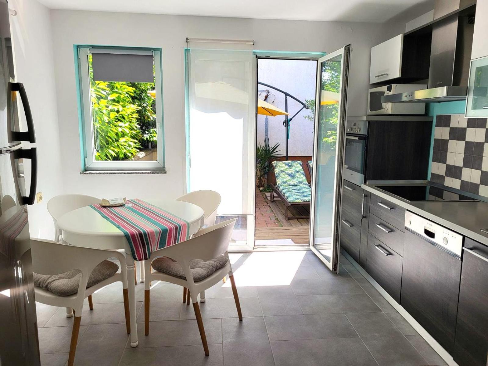Apartment With Garden In Barbariga Esterno foto